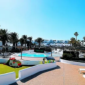 Sun & Sea Coronas Apartment Costa Teguise